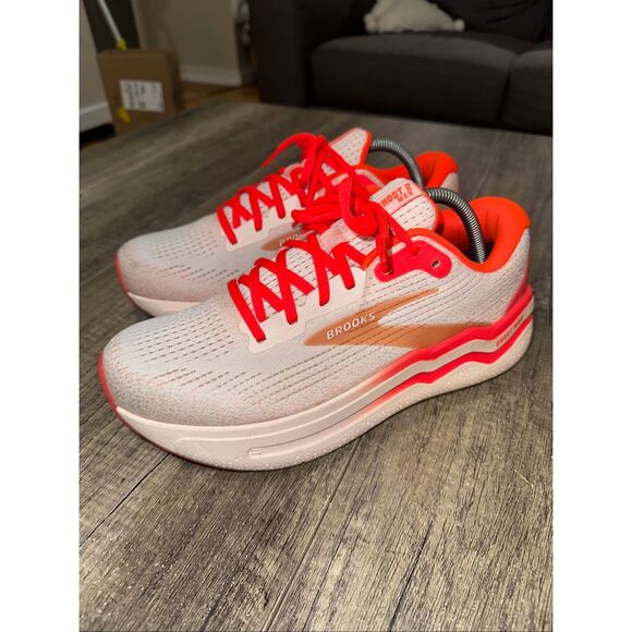 Brooks Women’s Ghost Max 2 'Peach Coral' Running Shoes Size 10 - Picture 3 of 10